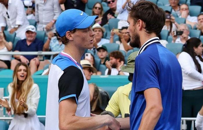 ATP – Shanghai > Daniil Medvedev, vittima di Sinner e Alcaraz: “Non ho vinto nessun titolo in questa stagione, quindi non è certo perfetta. Difficile giocare contro Jannik e Carlos”