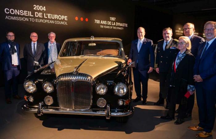 Il principe Alberto II presta auto della sua collezione privata a un museo di Mulhouse