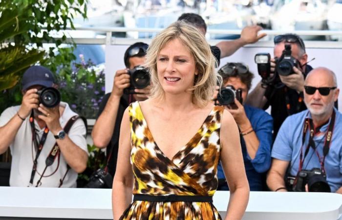 Karin Viard apre le porte del suo affascinante appartamento parigino nel 18° arrondissement