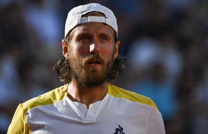 ATP > Lucas Pouille rilancia Sinner: “È un giocatore che ho apprezzato enormemente, che ho amato vedere giocare, ma per me, quando firmi le carte antidoping, sei responsabile di tutto quello che ingeriamo nei nostri body Non è un prodotto da poco.”