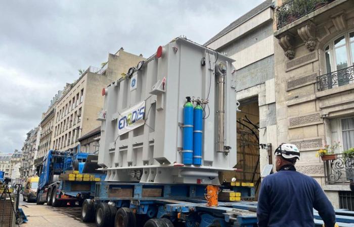 cos’è questa enorme macchina da 70 tonnellate installata nel 18° arrondissement da Enedis?