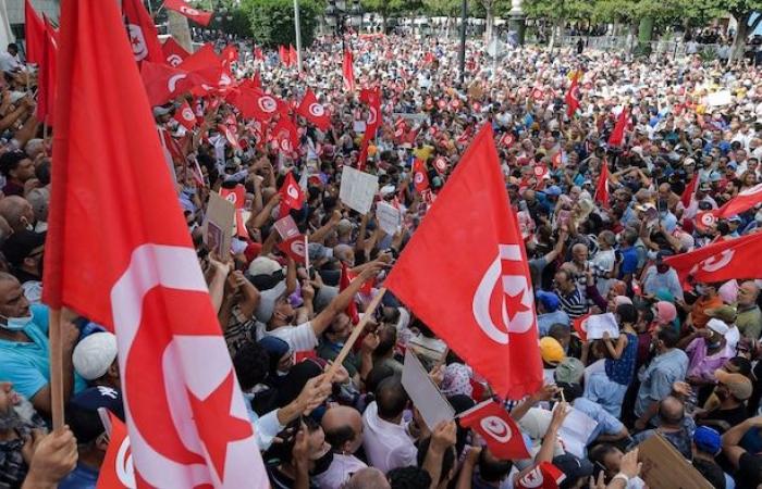 Elezioni in Tunisia: “Il chiodo nella bara della democrazia”