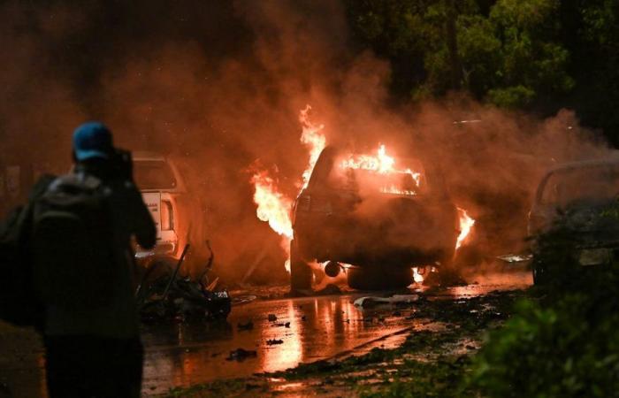 Forte esplosione sulla strada dell’aeroporto di Karachi