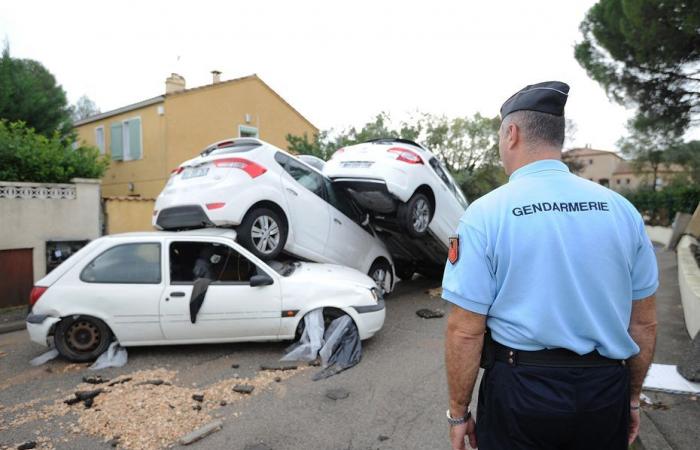 NELLE IMMAGINI. Auto ammassate, case sott’acqua, campo di calcio devastato… 10 anni fa, queste improvvise e potenti inondazioni nell’Hérault