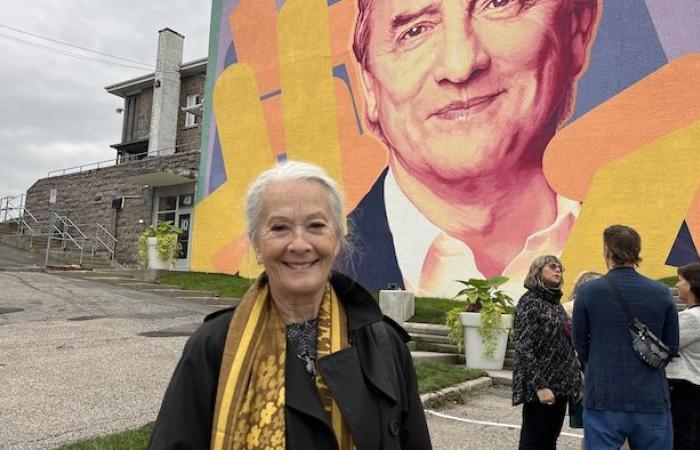 Alma inaugura ufficialmente il murale in onore di Michel Côté