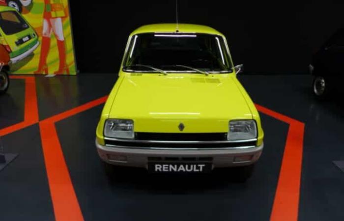 Renault 5 elettrica: molto prima, uno sguardo al “garage dei sogni” dedicato alla R5