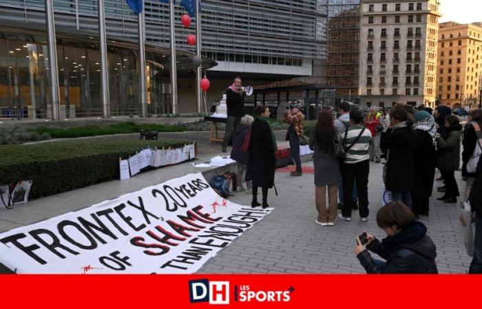 Bruxelles: Una campagna di manifesti per chiedere l’abolizione dell’agenzia europea Frontex