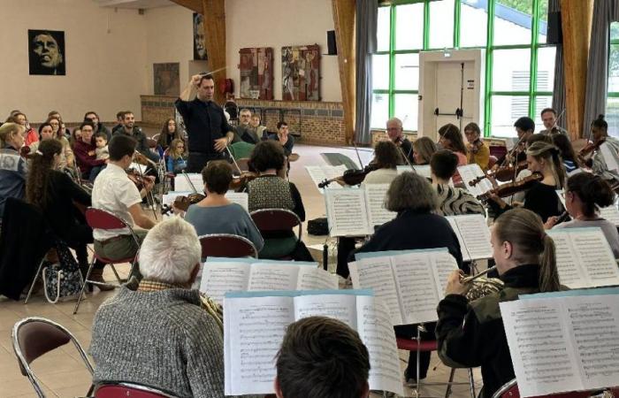 L’Orchestra Filarmonica dell’Oise durante le prove pubbliche a Clermont