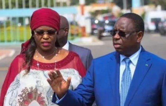 Aicha Camara arrestata all’aeroporto di Casablanca per aver imprecato contro Macky Sall che si imbarcava per Parigi