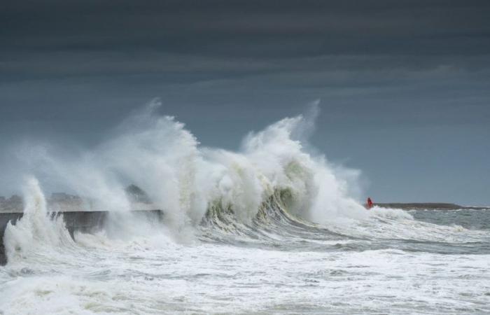 Depressione di Kirk: mercoledì attese raffiche di vento e forti piogge sulla costa occidentale della Francia