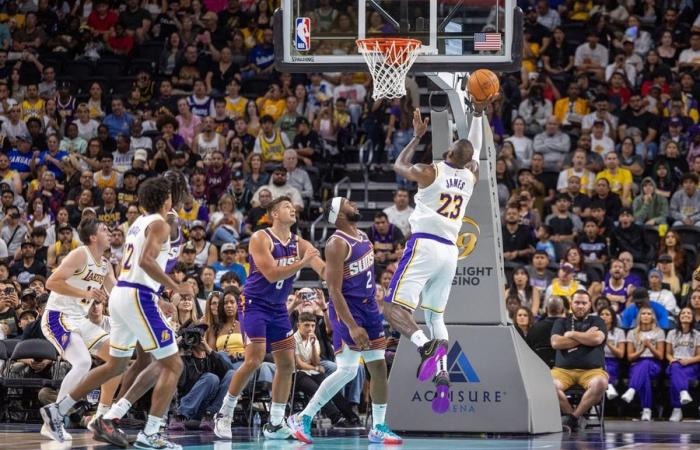 LeBron e Bronny James entrano nella storia della NBA e giocano insieme per la prima volta