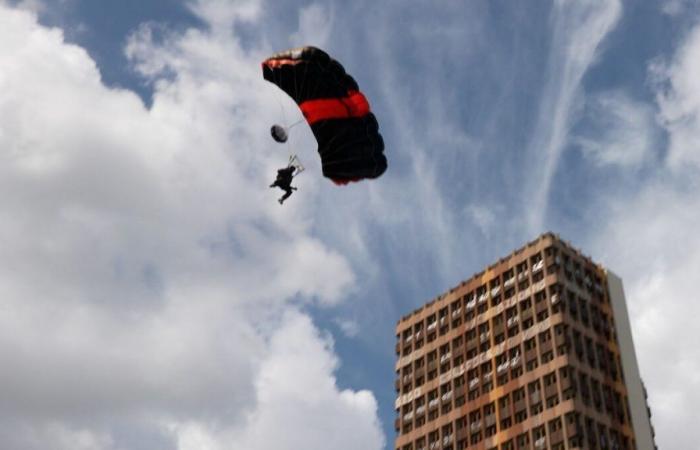 Essonne: un appassionato di base jump sopravvive a una caduta da 90 m