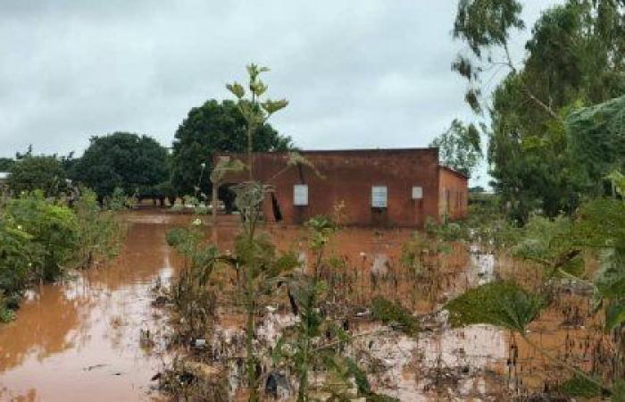 Inondazione a Bobo-Dioulasso: il ministro Boubacar Savadogo al capezzale delle vittime, questo lunedì 7 ottobre 2024