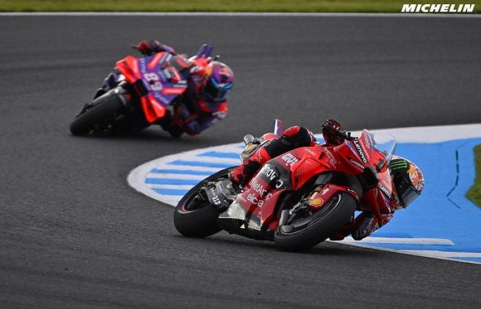 MotoGP Japan J3, Debriefing Francesco Bagnaia (Ducati/): “potrebbe essere una bella situazione arrivare a Valencia a pari punti e chi vince è il campione”, ecc. (interezza)