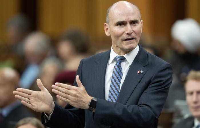 Luogotenente politico del Quebec | Il ministro Duclos passa al fronte