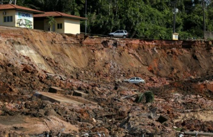 Frana in Brasile: 2 dispersi, tra cui una bambina di 6 anni