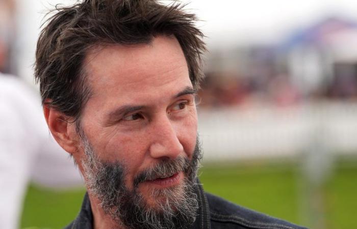 Keanu Reeves esce di strada per la sua prima gara automobilistica