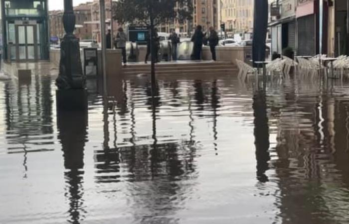 Diversi quartieri di Marsiglia sono stati allagati a causa delle forti piogge