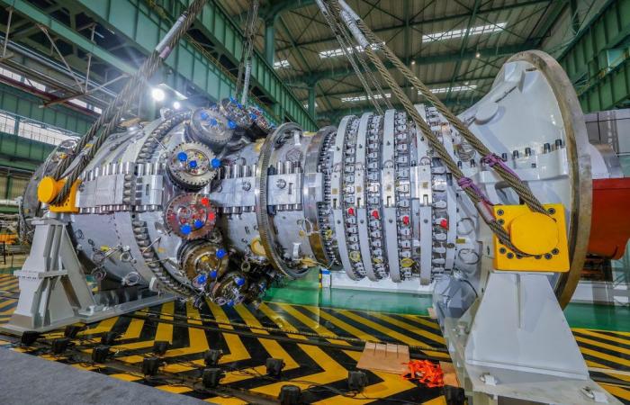 Una potente turbina a gas sviluppata indipendentemente dalla Cina è stata accesa con successo