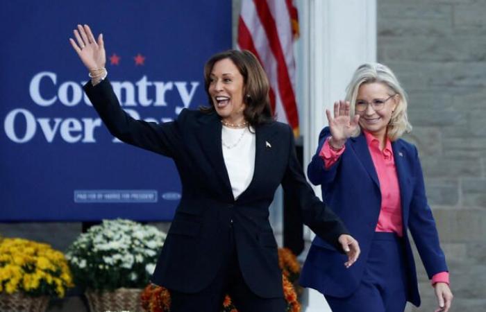 Liz Cheney, figlia dell’ex vicepresidente repubblicano, mostra il suo sostegno a Kamala Harris