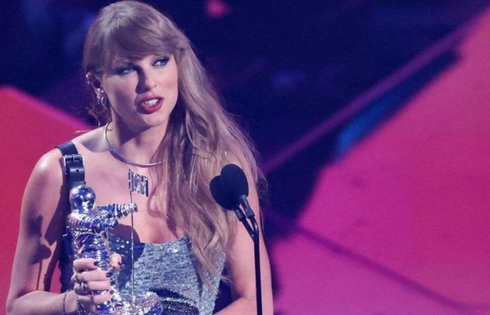 Taylor Swift supera Rihanna diventando la cantante più ricca del mondo