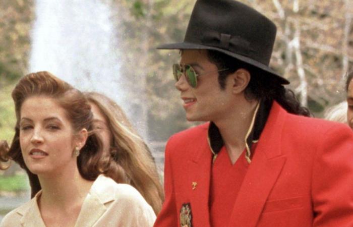 Lisa Marie Presley rivela che Michael Jackson era vergine a 35 anni in un libro postumo