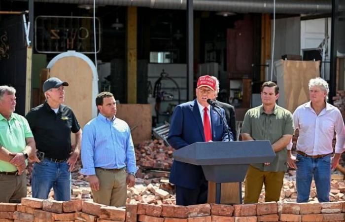 Negli Stati Uniti, un diluvio di disinformazione proveniente dal campo di Trump accompagna il disastro dell’uragano