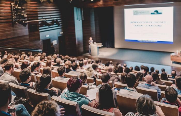 Polemica all’Università di Liegi: quando il dibattito sul clima prende di mira “l’uomo bianco, cristiano ed eterosessuale”