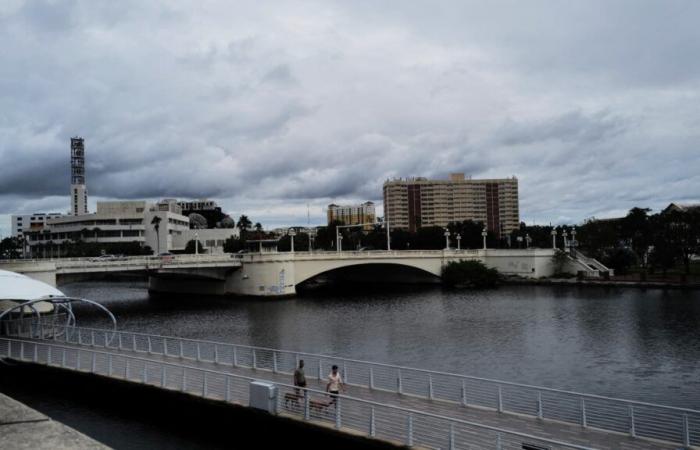 l’appello del sindaco di Tampa prima dell’arrivo dell’uragano Milton in Florida