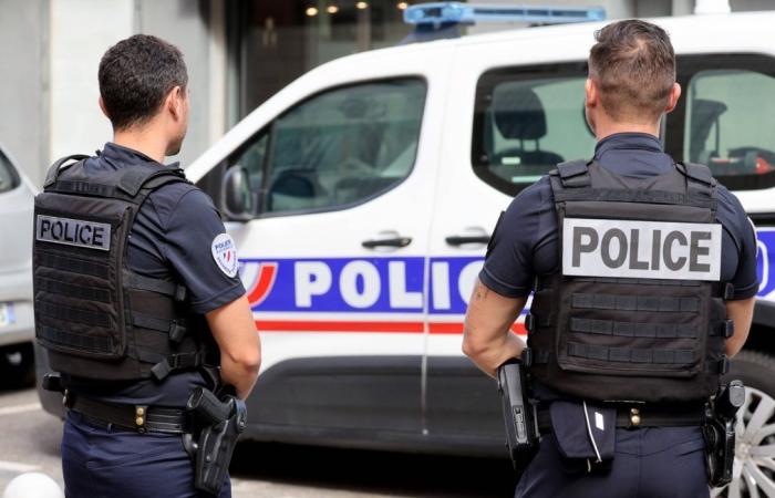 Una donna investe il suo partner violento durante una discussione