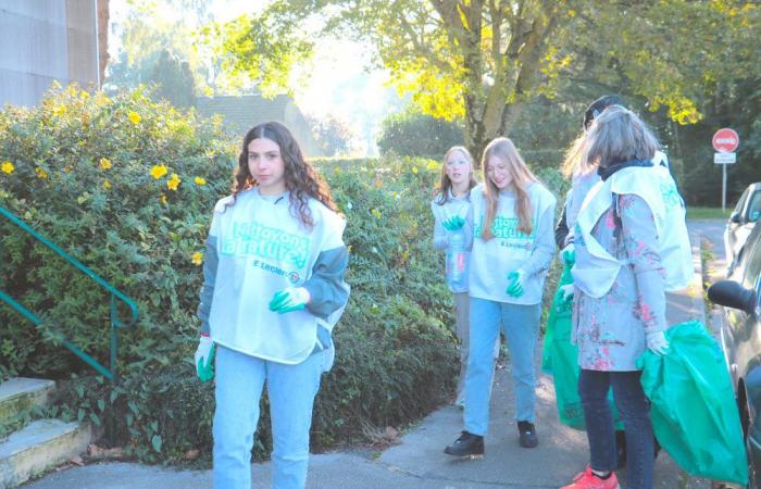 Gli studenti delle scuole superiori di Grandvilliers raccolgono quasi 90 kg di rifiuti