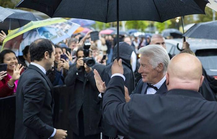 ZFF: Richard Gere accolto a Zurigo da centinaia di fan