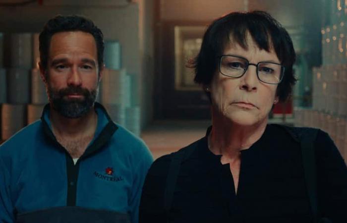 Ecco le prime immagini di Guillaume Cyr e Mickaël Gouin insieme a Jamie Lee Curtis in questa nuova serie