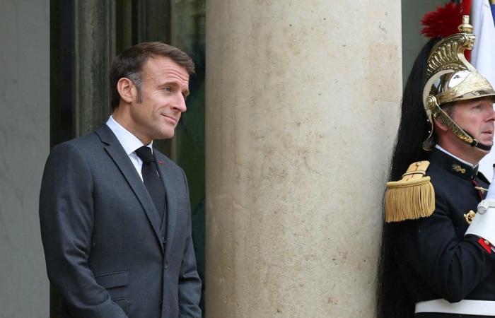 Emmanuel Macron si batte affinché la serie rimanga in Francia