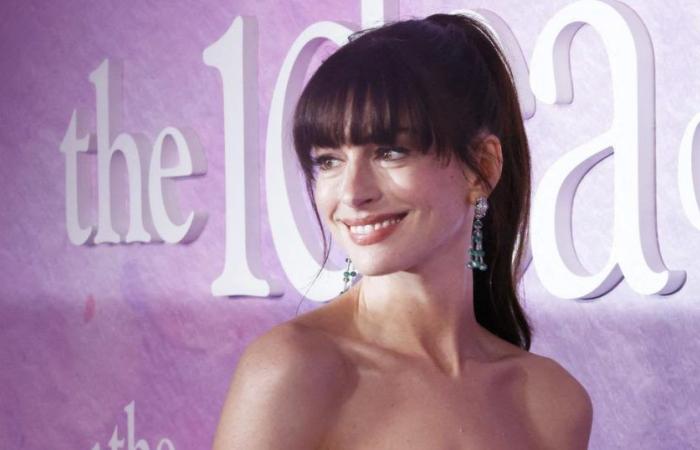 12 anni dopo, Anne Hathaway si scusa con il giornalista dopo un’intervista “orribile”.