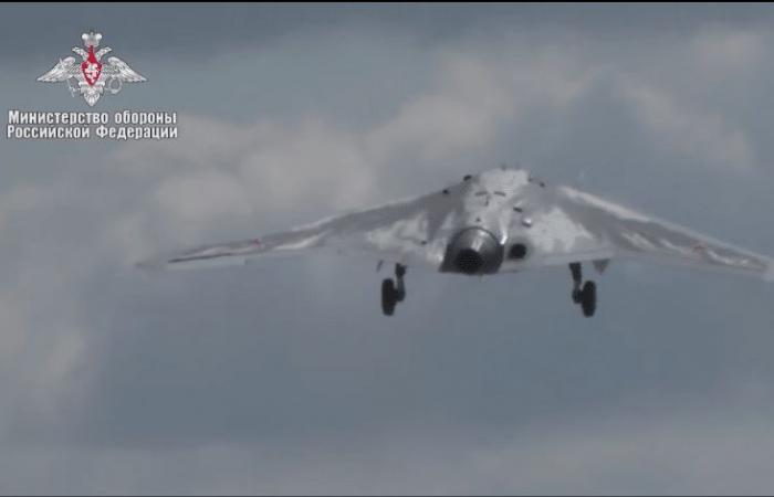 I russi abbattono il loro drone stealth Okhotnik-B