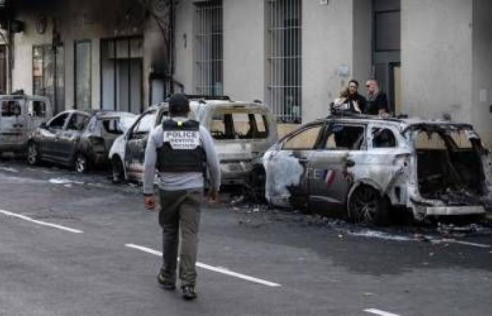 Veicoli della polizia bruciati a Cavaillon in un contesto di traffico di droga