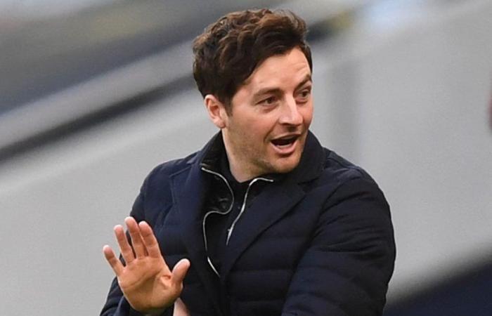 Ryan Mason del Tottenham in trattative con il nuovo club per il ruolo di capo allenatore