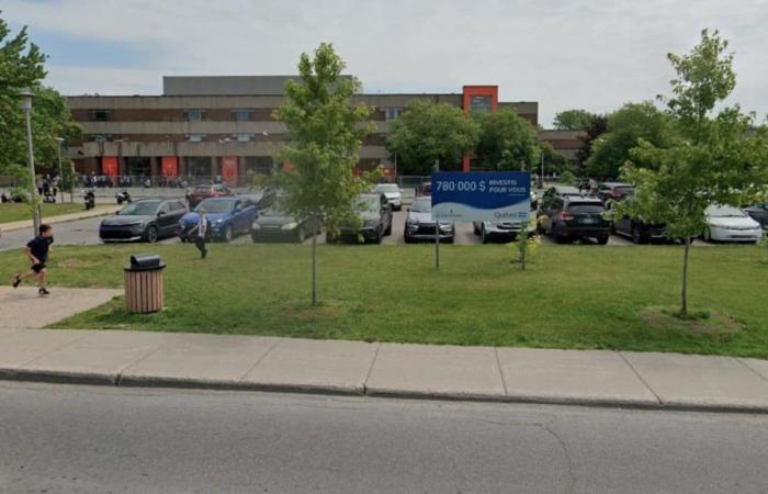 Confinamento degli studenti della scuola Poly-Jeunesse di Laval