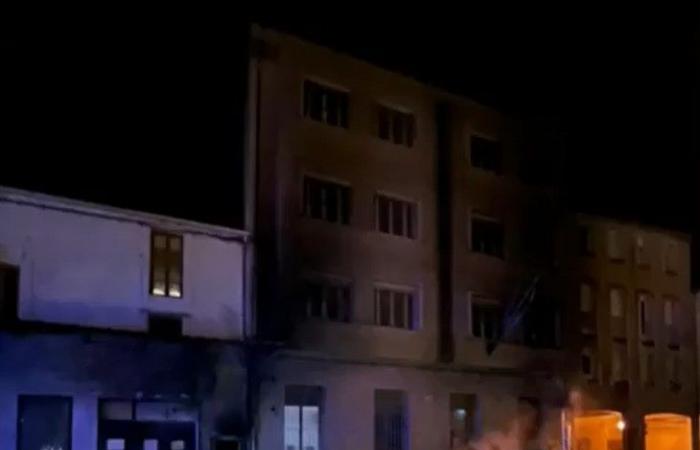 Reazioni a catena dopo l’incendio doloso al commissariato di Cavaillon