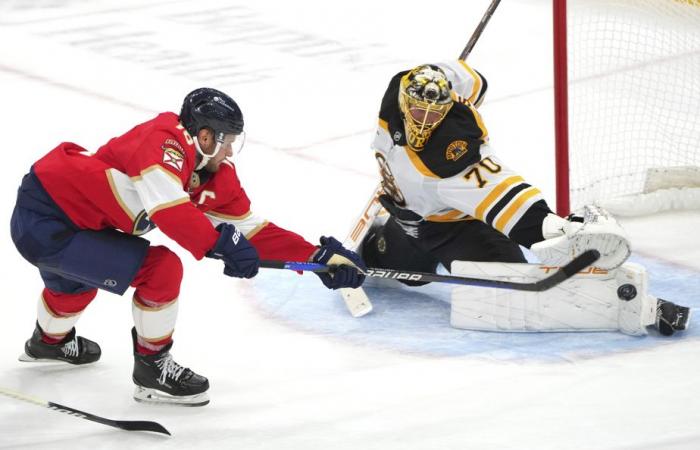 Martedì nella NHL | I Panthers iniziano la stagione con una vittoria per 6-4 contro i Bruins