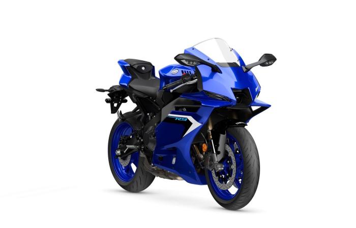 Novità – Yamaha presenta la R9, il suo “sostituto” per la pista e la strada