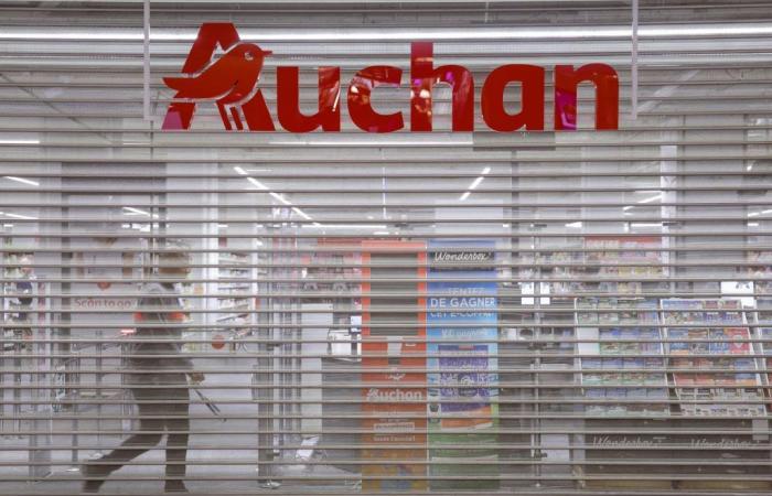 Timori per l’occupazione di Auchan che ridurrà le dimensioni dei suoi ipermercati