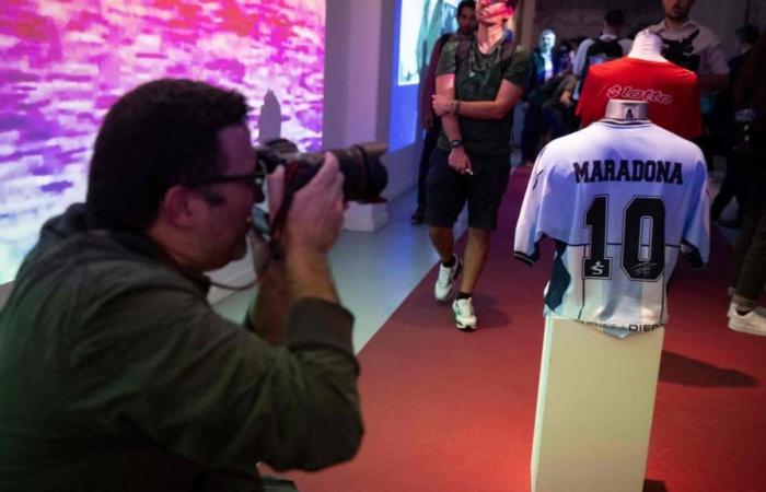 “Diego vive”, una mostra immersiva dedicata a Maradona a Barcellona