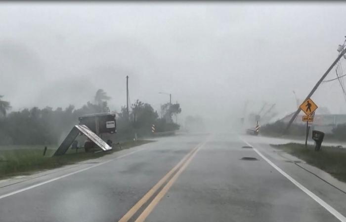 Video: il violento uragano Milton sradica i pali della luce in America