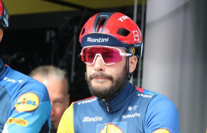 Ciclismo. Julien Bernard (Lidl-Trek) in attacco poi a terra