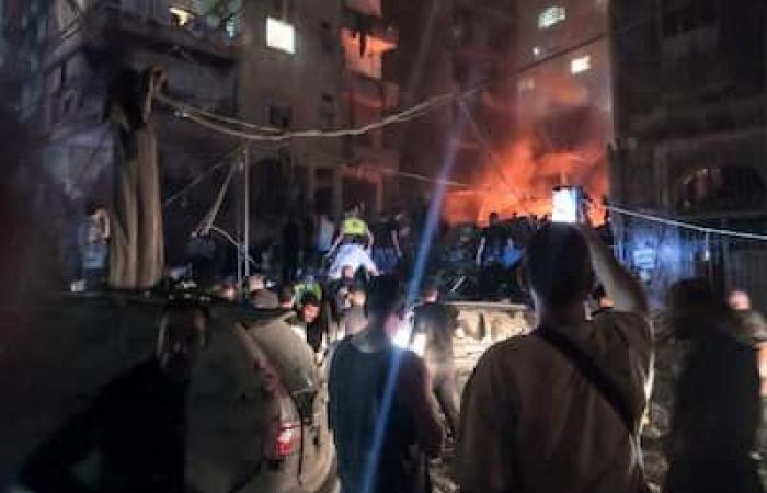 Israele effettua raid aerei nel cuore di Beirut che uccidono 22 persone