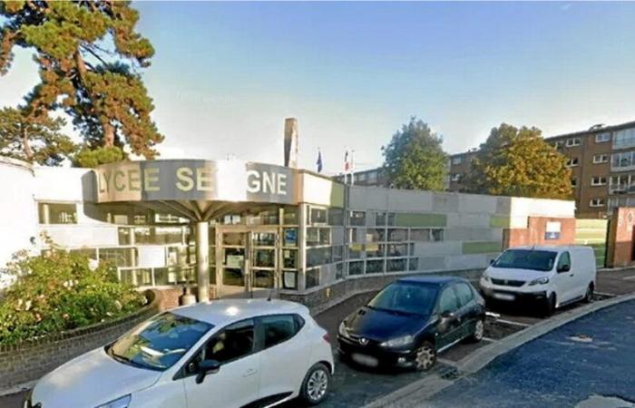 Studentessa col velo a scuola: a Tourcoing la Repubblica ha schiaffeggiato