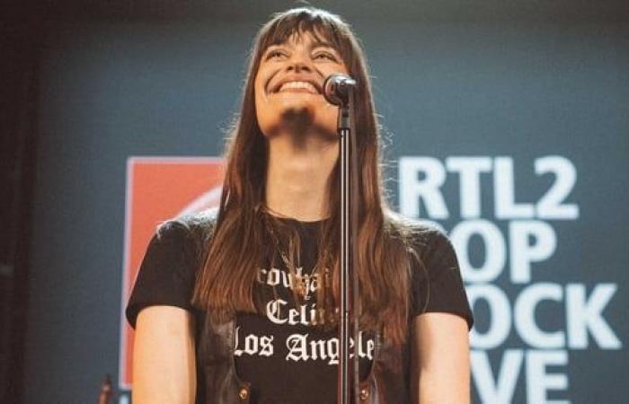 Clara Luciani canta per la prima volta dal vivo “Tout pour moi” (VIDEO)