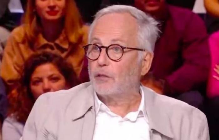 Ascolto alle 20:45: Anne-Sophie Lapix ritrova il colore su France 2 – “Quotidien” su TMC con Fabrice Luchini e “Touche pas à mon poste” con Cyril Hanouna ancora a più di 2 milioni